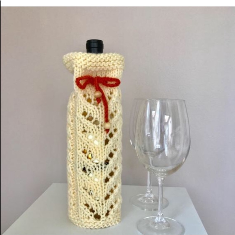 New Handmade Cream Knit Wine Bottle Cover Cozy
